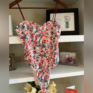 Versusa Bodysuit floral Brand New Sz M NWT